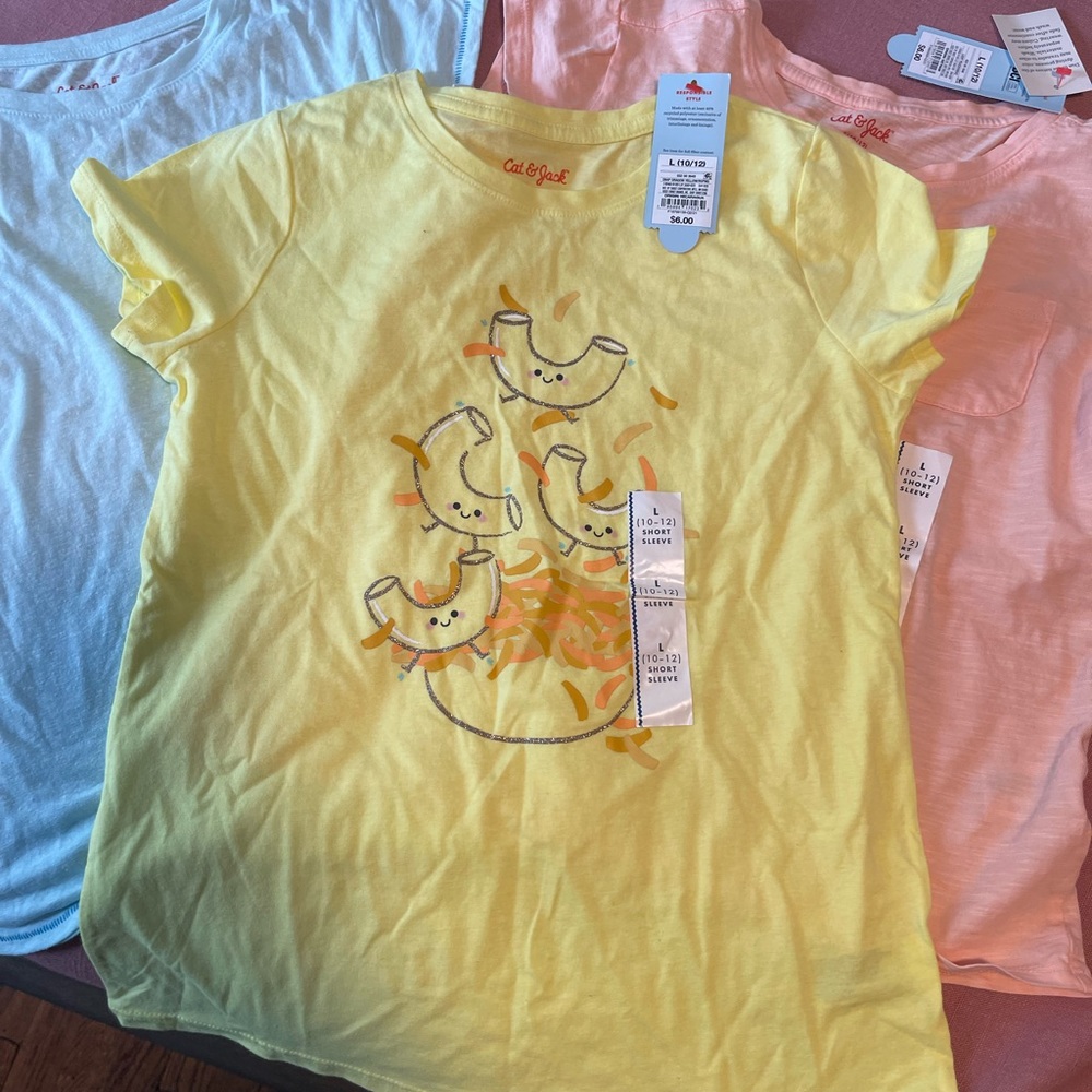 Bundle of girl shirt